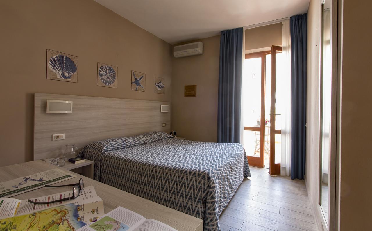 Hotel Corallo Pomonte Extérieur photo