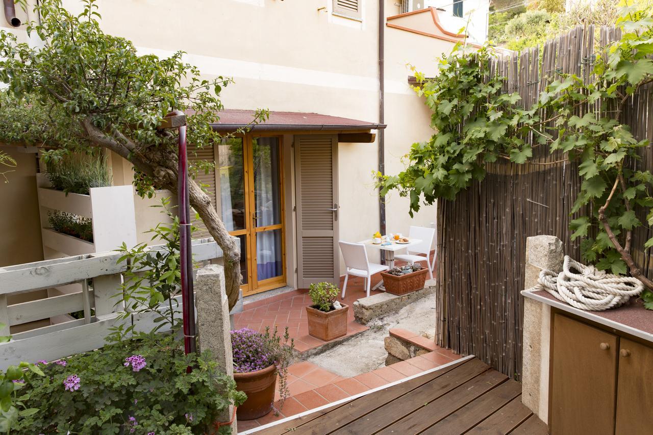 Hotel Corallo Pomonte Extérieur photo